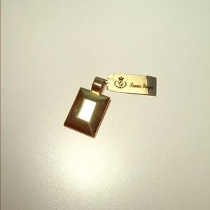 Gold square pendant